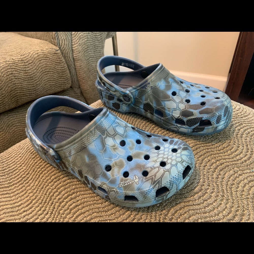 Crocs